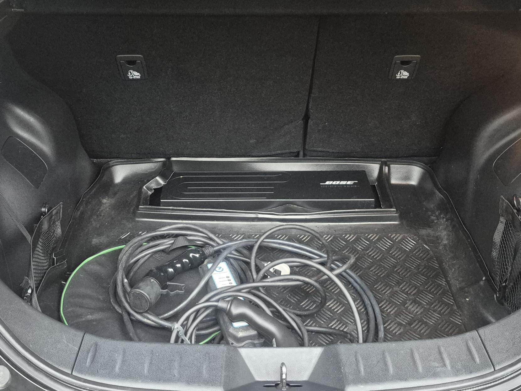 Nissan Leaf 40kWh Tekna Hatchback 5dr Electric Auto (150 ps)