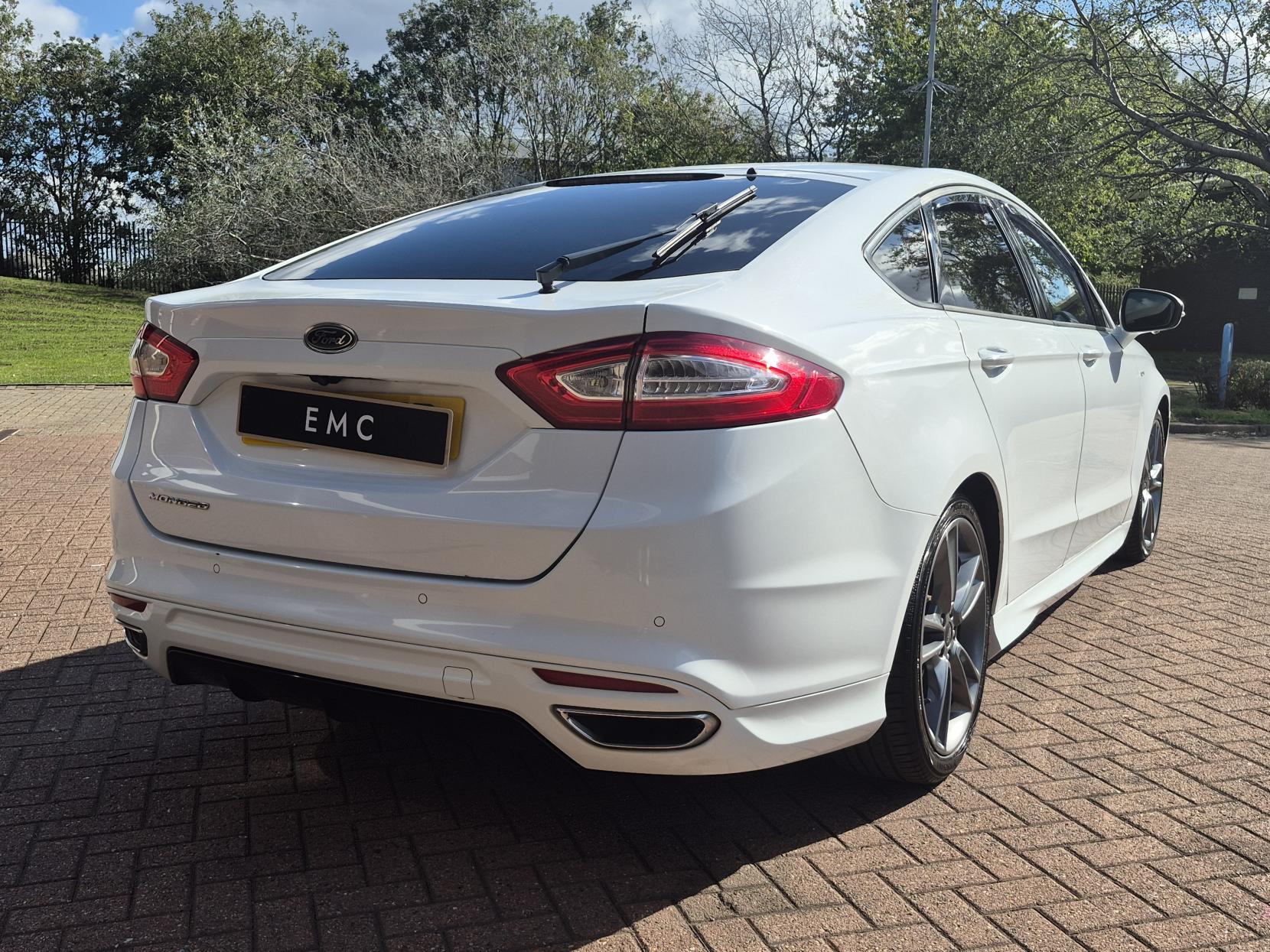 Ford Mondeo 2.0 TDCi ST-Line X Hatchback 5dr Diesel Manual Euro 6 (s/s) (180 ps)