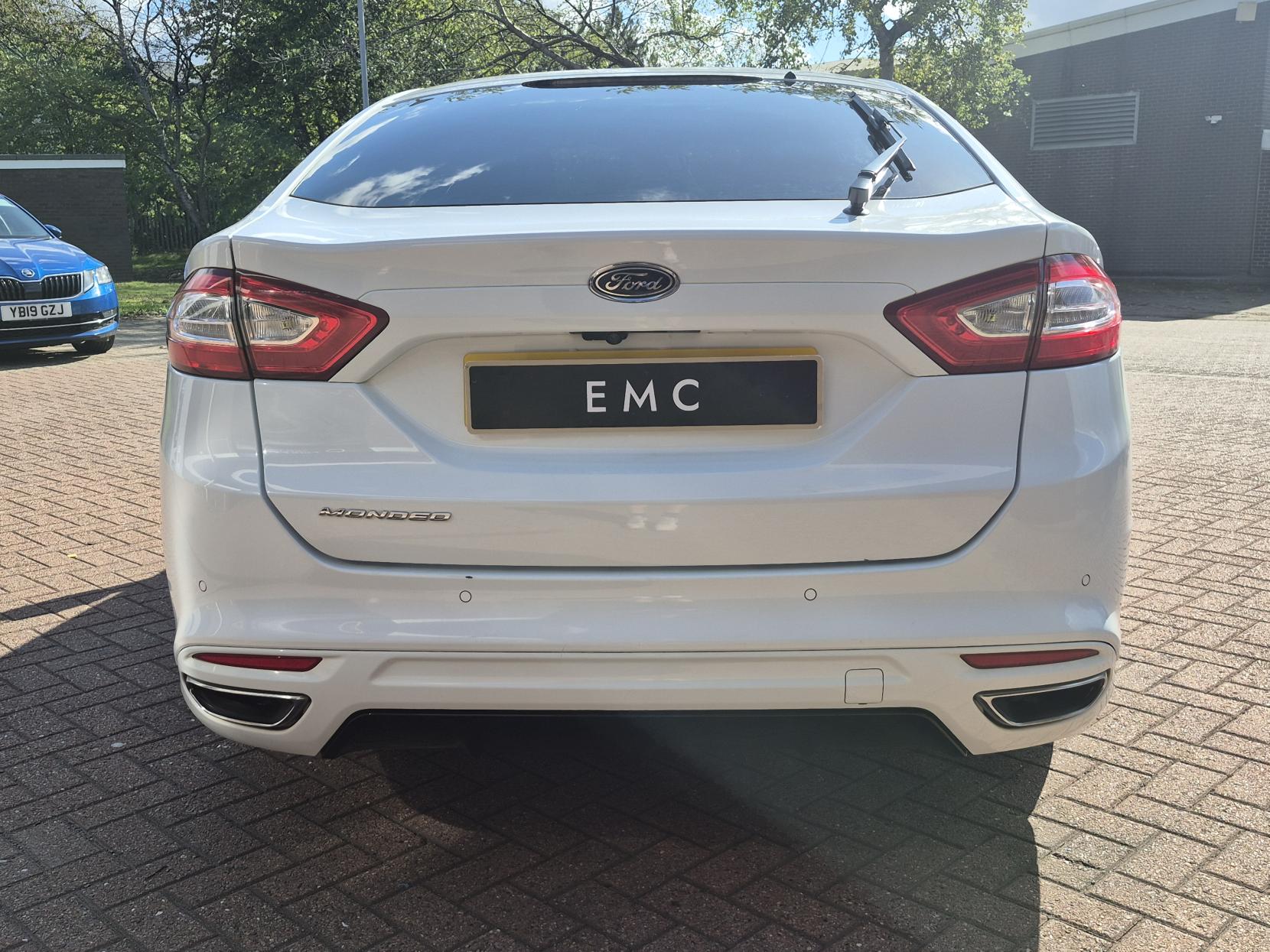 Ford Mondeo 2.0 TDCi ST-Line X Hatchback 5dr Diesel Manual Euro 6 (s/s) (180 ps)