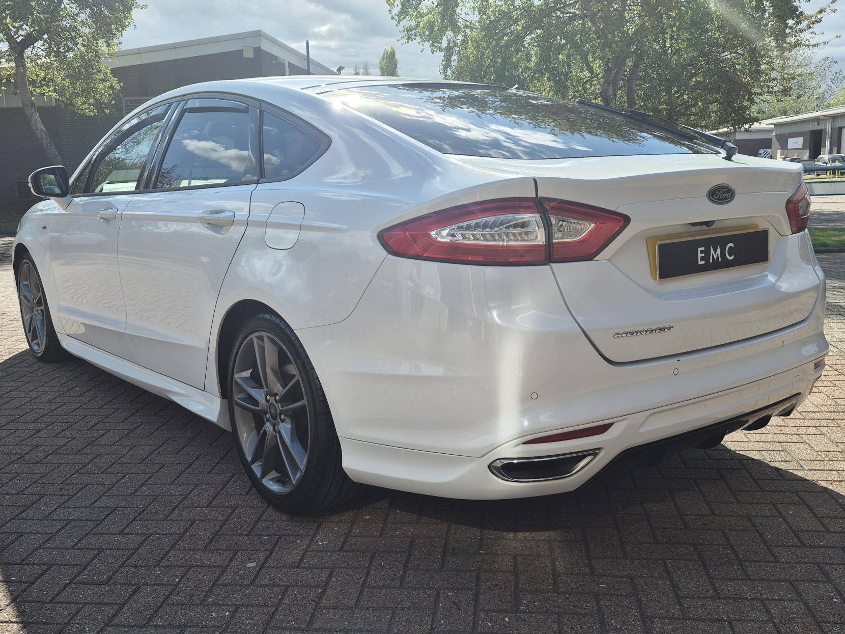 Ford Mondeo 2.0 TDCi ST-Line X Hatchback 5dr Diesel Manual Euro 6 (s/s) (180 ps)