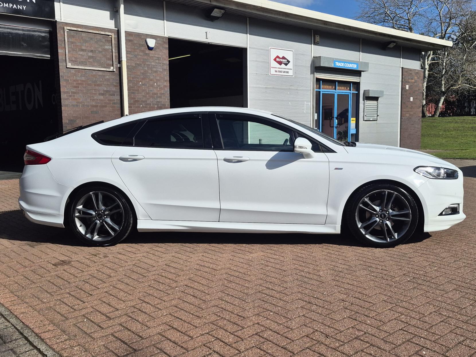 Ford Mondeo 2.0 TDCi ST-Line X Hatchback 5dr Diesel Manual Euro 6 (s/s) (180 ps)