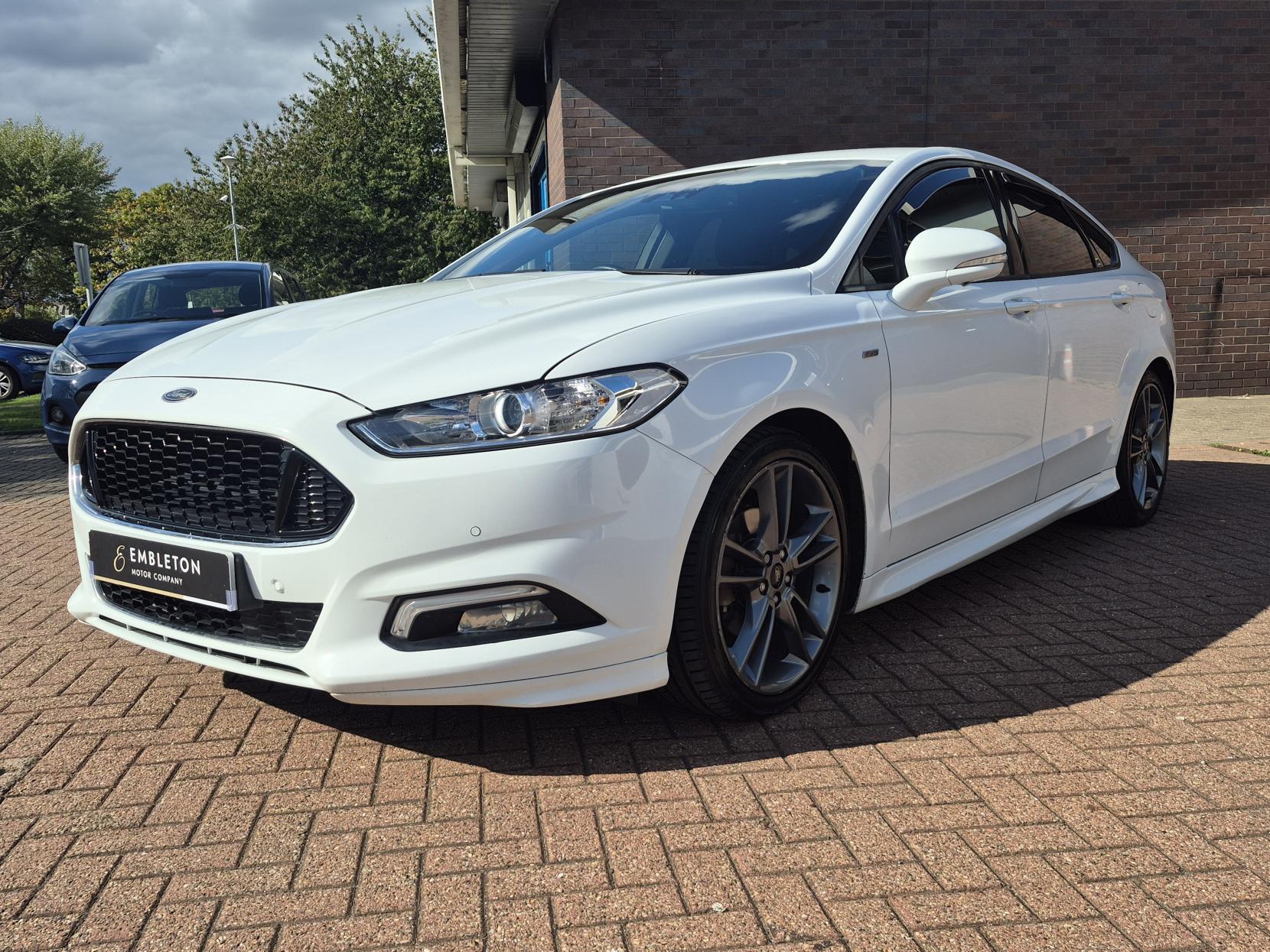 Ford Mondeo 2.0 TDCi ST-Line X Hatchback 5dr Diesel Manual Euro 6 (s/s) (180 ps)