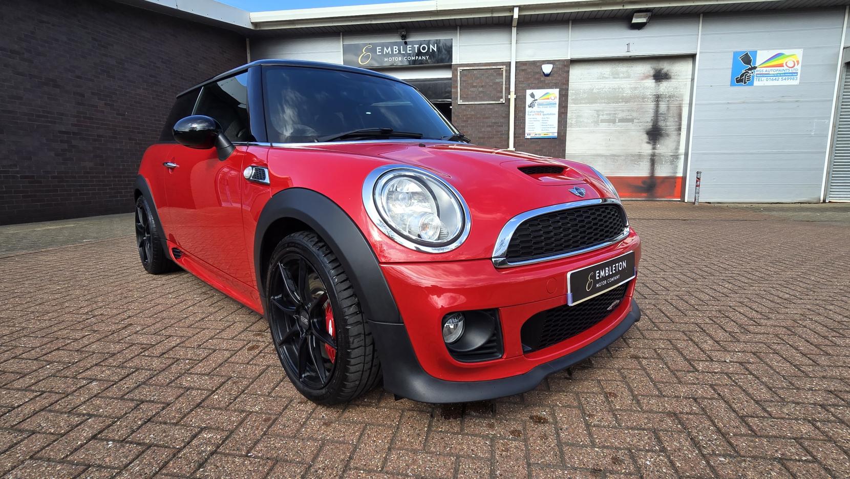 MINI Hatch 1.6 John Cooper Works Hatchback 3dr Petrol Manual Euro 5 (s/s) (211 ps)