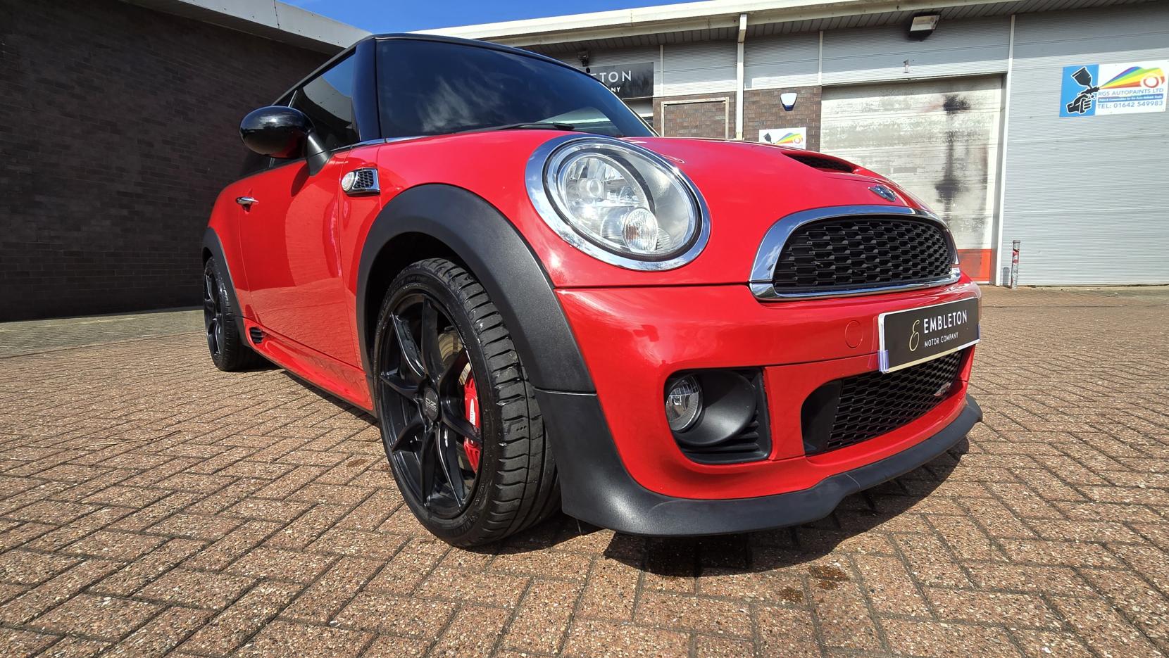 MINI Hatch 1.6 John Cooper Works Hatchback 3dr Petrol Manual Euro 5 (s/s) (211 ps)