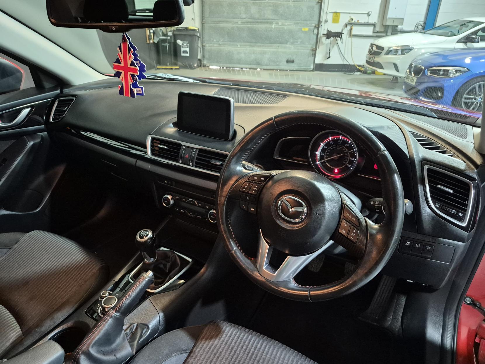 Mazda Mazda3 2.0 SKYACTIV-G SE-L Nav Hatchback 5dr Petrol Manual Euro 6 (s/s) (121 ps)