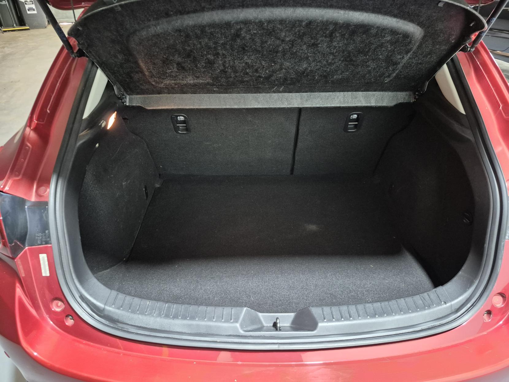 Mazda Mazda3 2.0 SKYACTIV-G SE-L Nav Hatchback 5dr Petrol Manual Euro 6 (s/s) (121 ps)