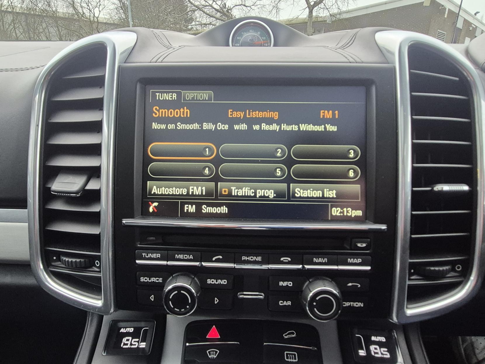 Porsche Cayenne 4.8T V8 Turbo SUV 5dr Petrol TiptronicS 4WD Euro 6 (s/s) (520 ps)