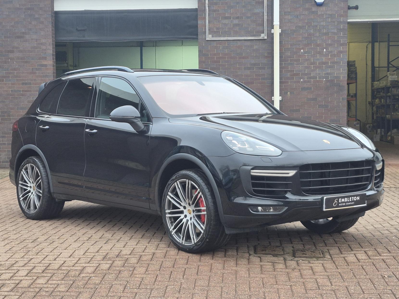 Porsche Cayenne 4.8T V8 Turbo SUV 5dr Petrol TiptronicS 4WD Euro 6 (s/s) (520 ps)