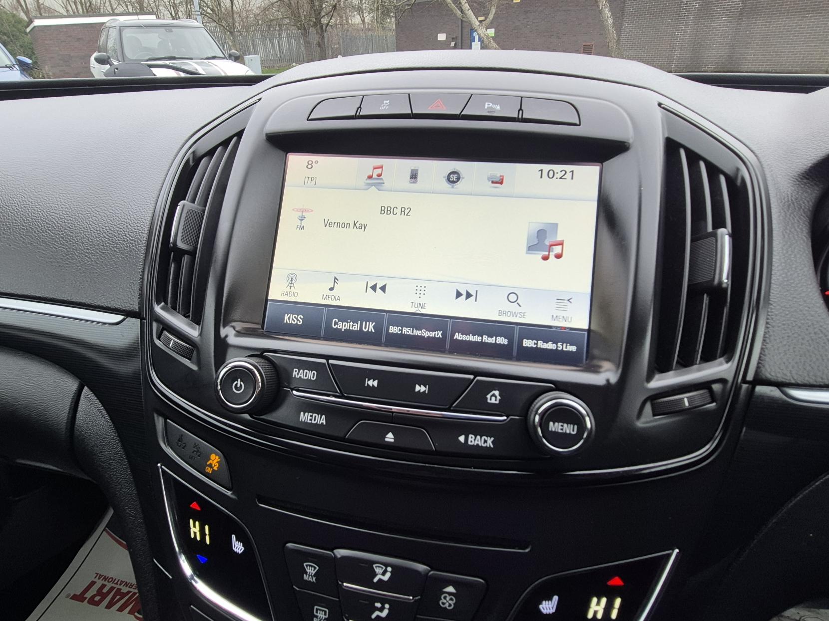 Vauxhall Insignia 2.0 CDTi Elite Nav Sports Tourer 5dr Diesel Auto Euro 6 (170 ps)