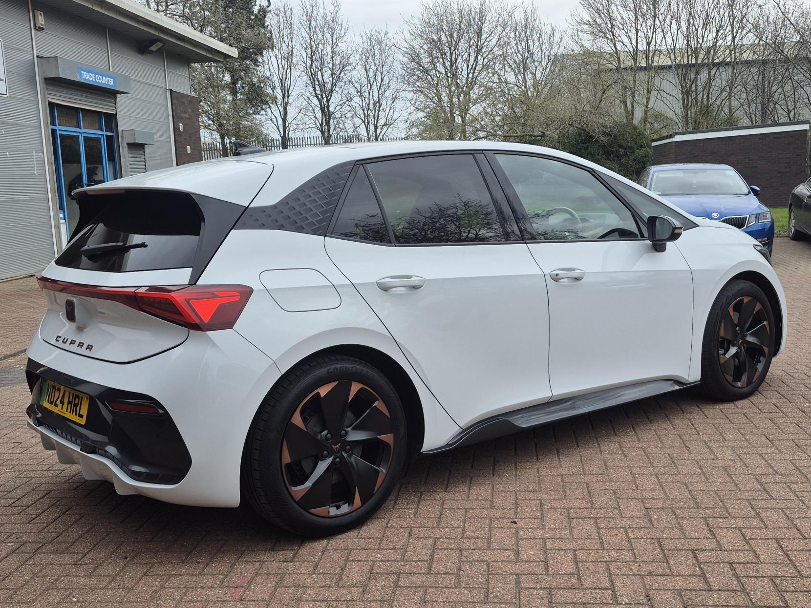 CUPRA Born e-Boost 58kWh V2 Hatchback 5dr Electric Auto (230 ps)