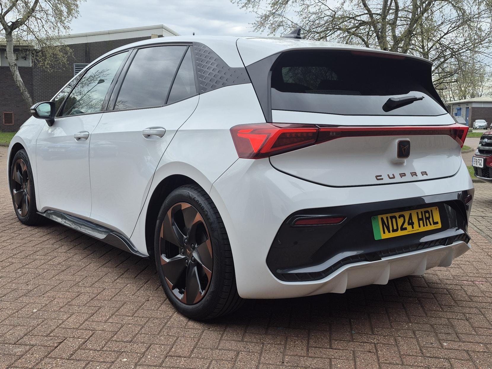 CUPRA Born e-Boost 58kWh V2 Hatchback 5dr Electric Auto (230 ps)