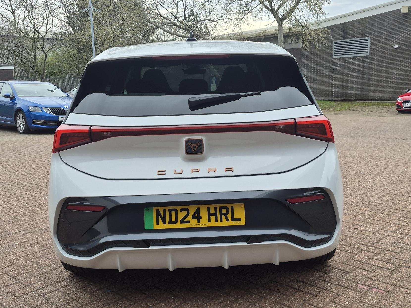 CUPRA Born e-Boost 58kWh V2 Hatchback 5dr Electric Auto (230 ps)