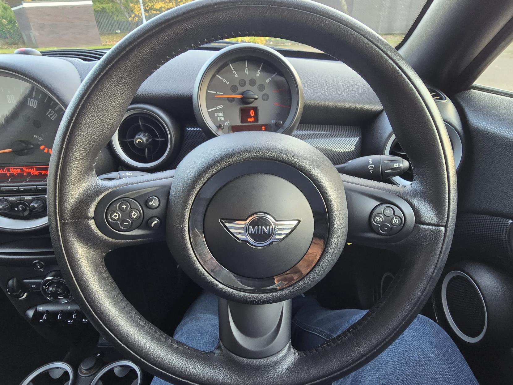 MINI Coupe 1.6 Cooper S Coupe 2dr Petrol Manual Euro 5 (s/s) (184 ps)