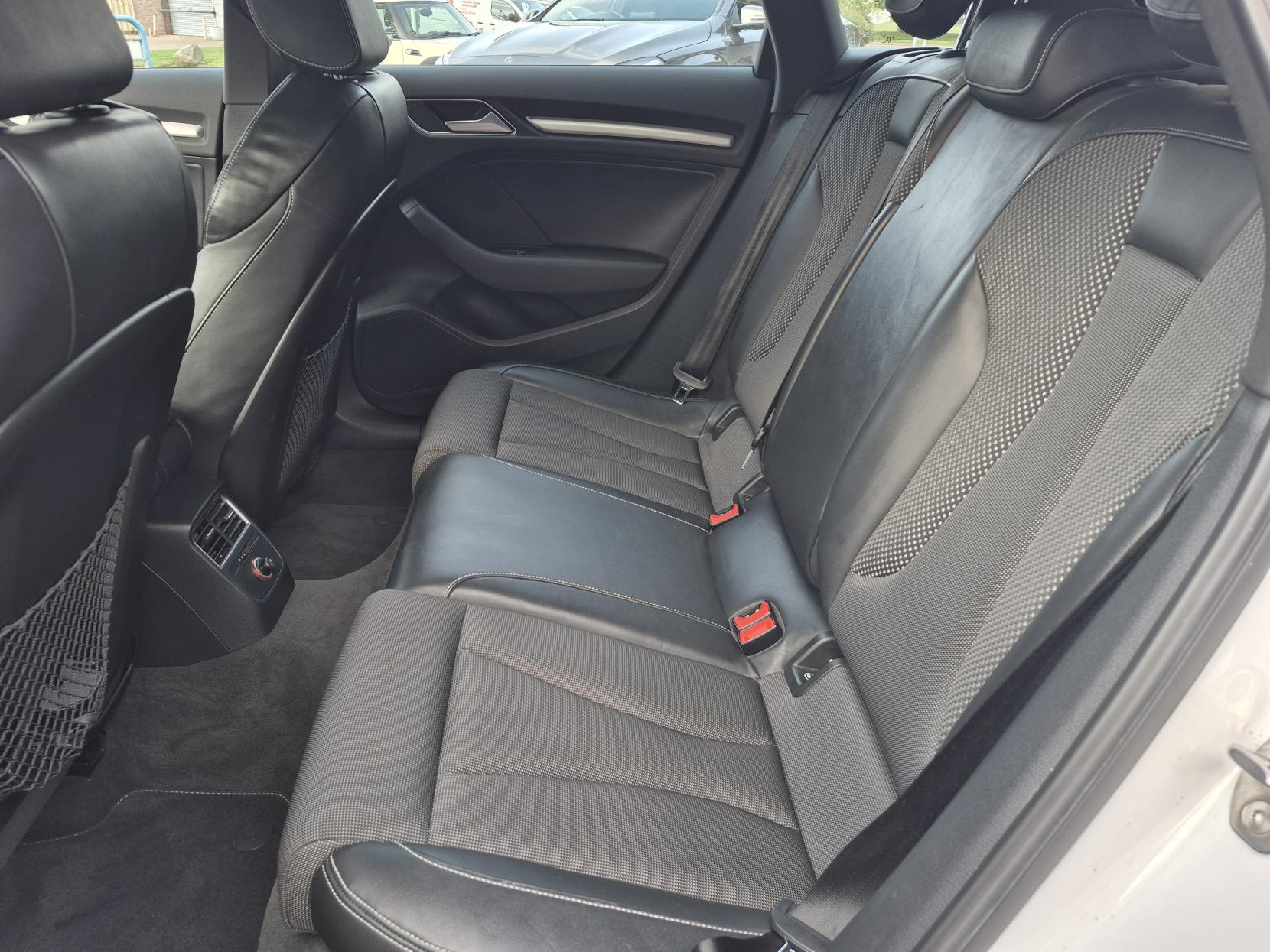 Audi A3 2.0 TDI S line Sportback 5dr Diesel S Tronic quattro Euro 6 (s/s) (Nav) (184 ps)