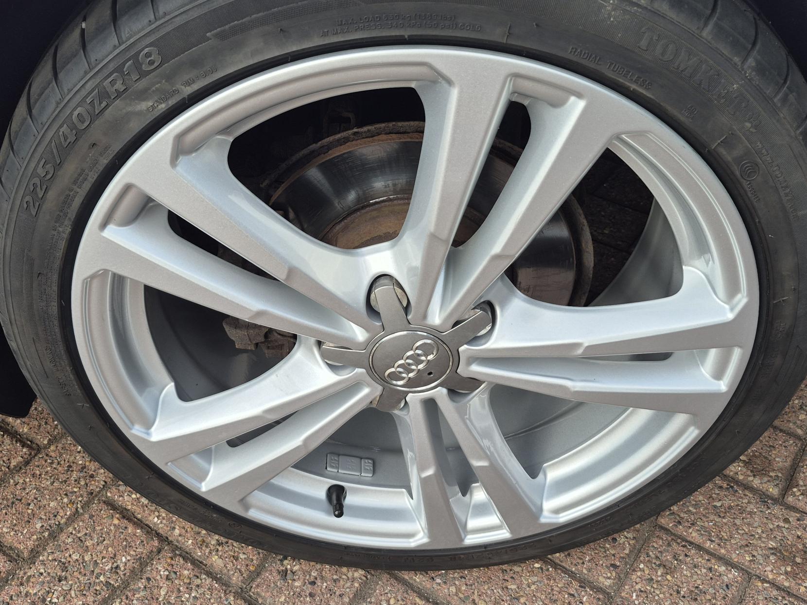 Audi A3 2.0 TDI S line Sportback 5dr Diesel S Tronic quattro Euro 6 (s/s) (Nav) (184 ps)