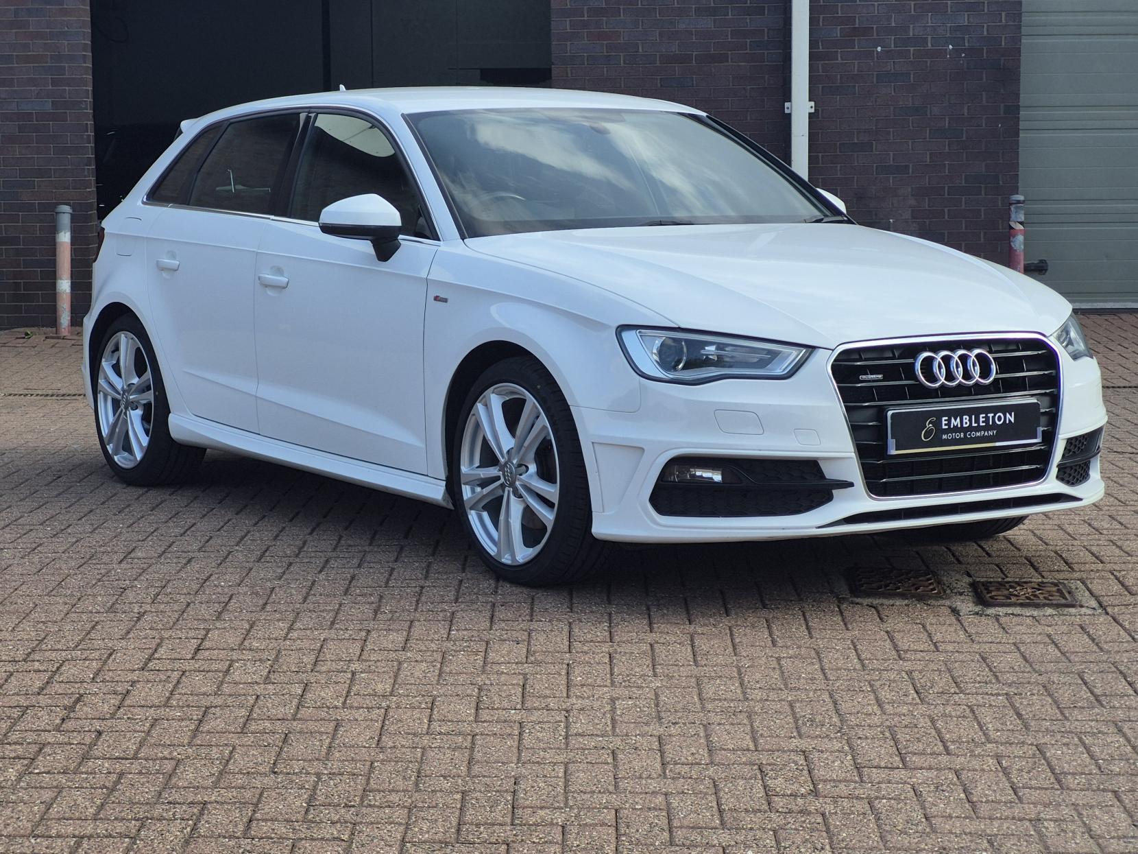 Audi A3 2.0 TDI S line Sportback 5dr Diesel S Tronic quattro Euro 6 (s/s) (Nav) (184 ps)