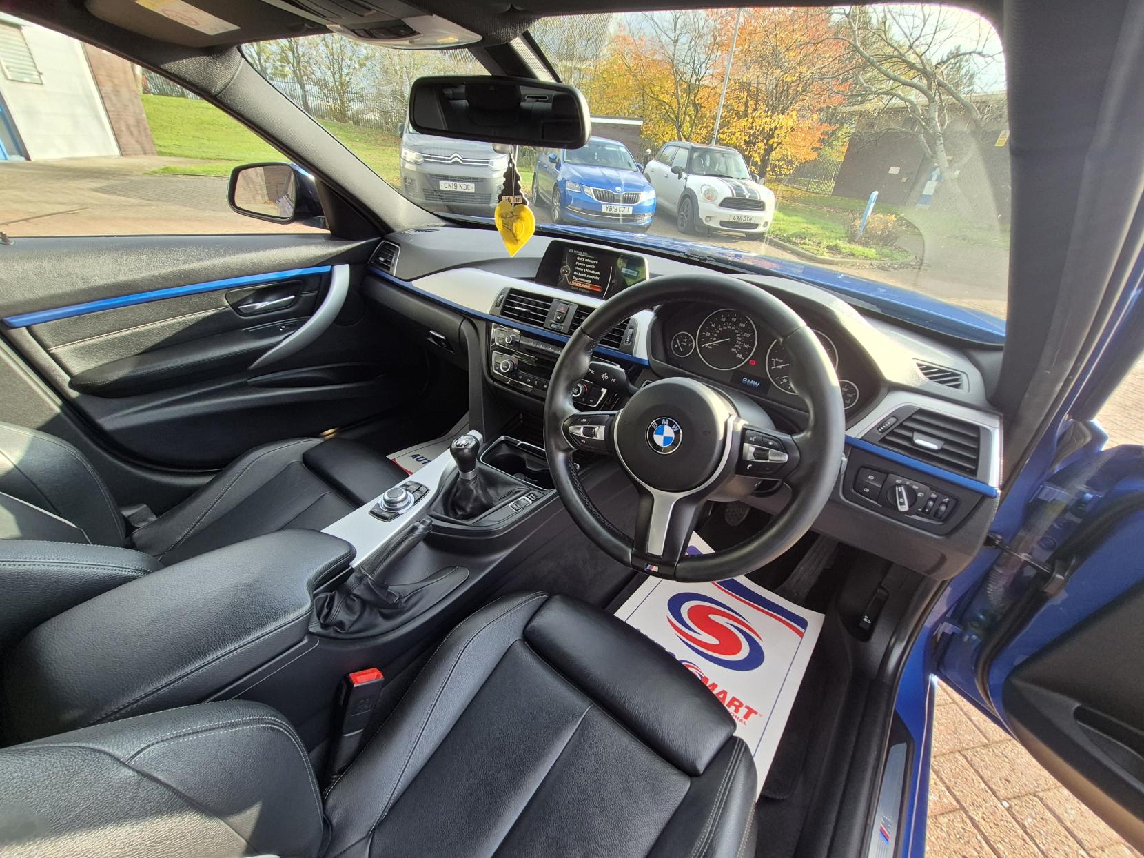 BMW 3 Series 2.0 320d M Sport Saloon 4dr Diesel Manual xDrive Euro 6 (s/s) (190 ps)