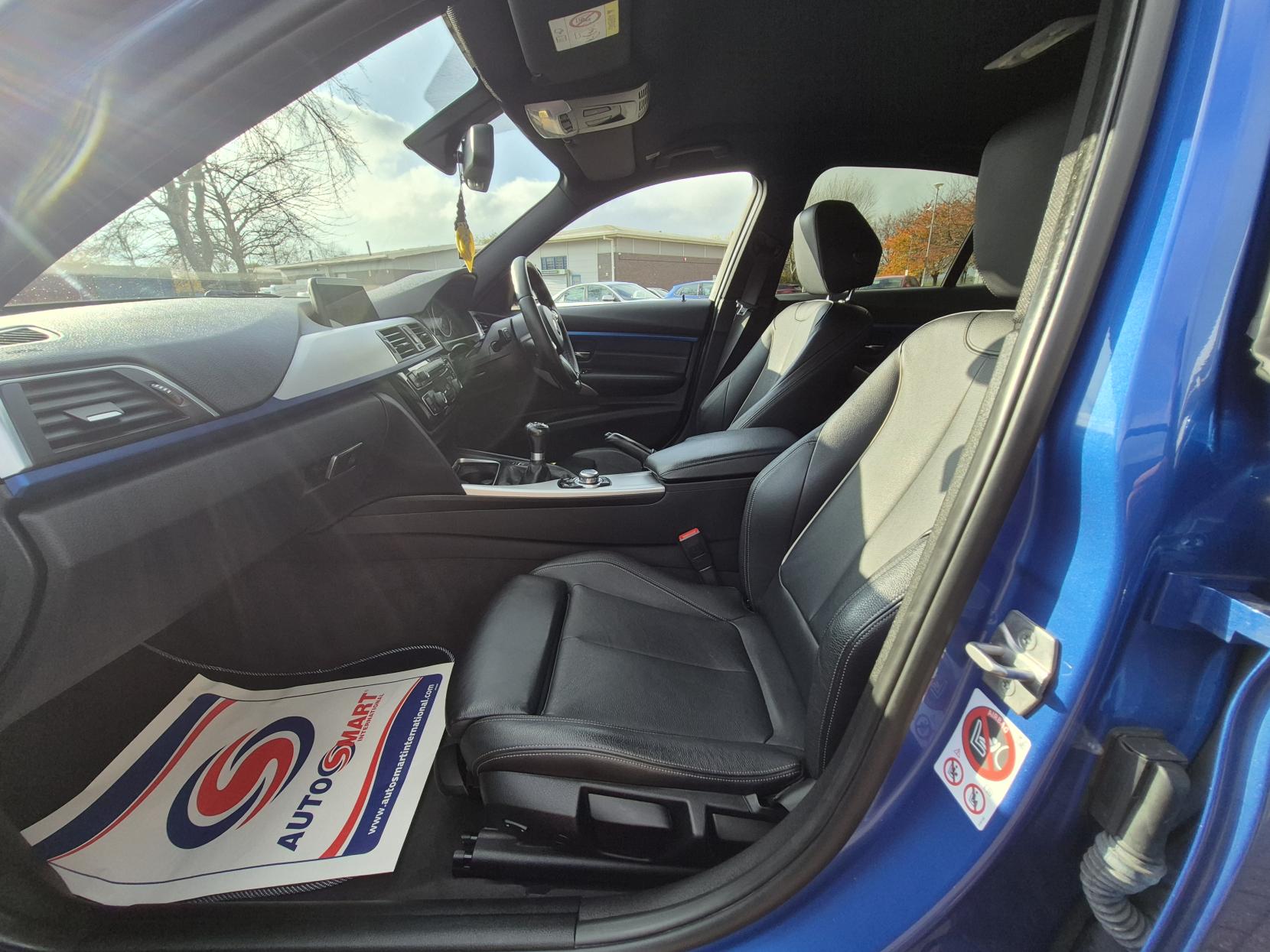 BMW 3 Series 2.0 320d M Sport Saloon 4dr Diesel Manual xDrive Euro 6 (s/s) (190 ps)