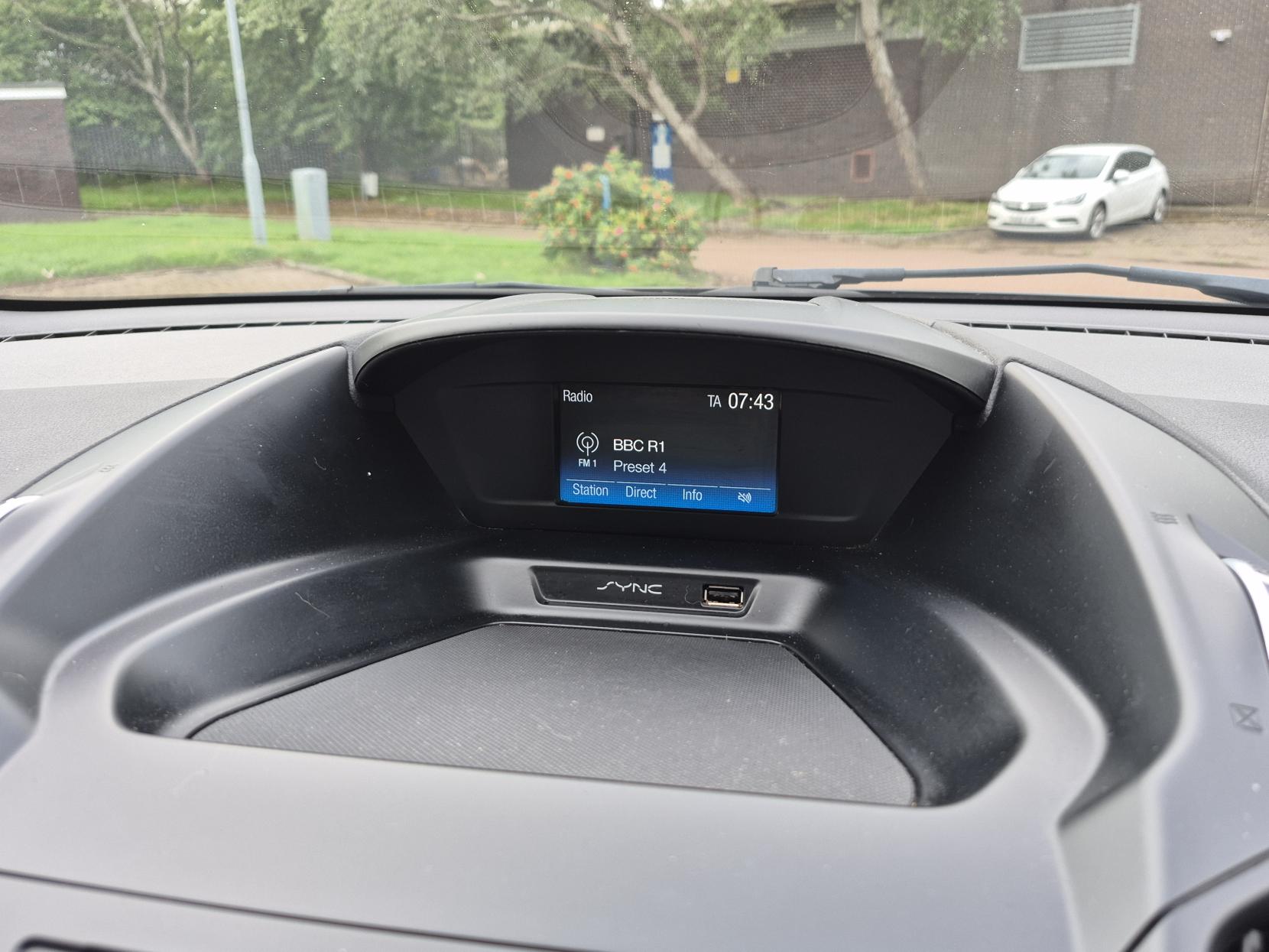 Ford Kuga 1.5 TDCi Zetec SUV 5dr Diesel Manual Euro 6 (s/s) (120 ps)