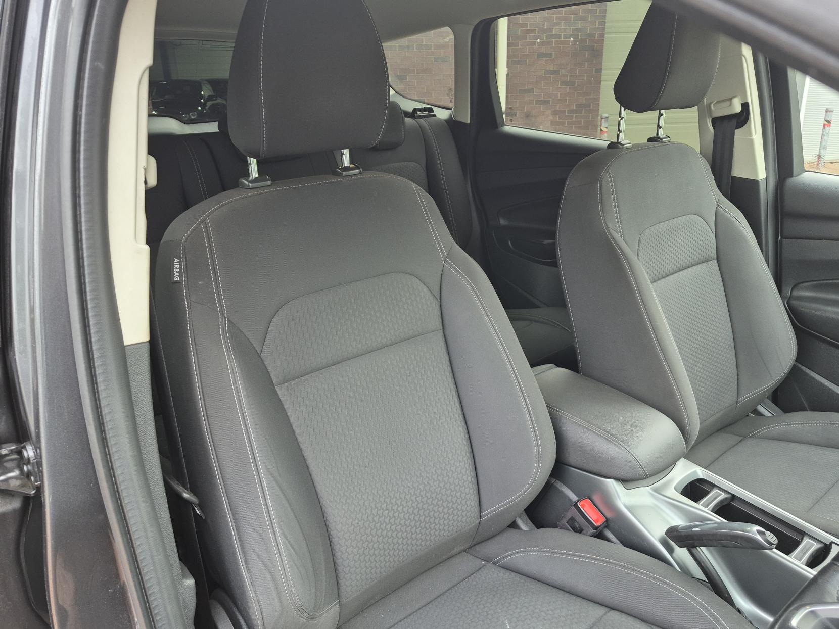 Ford Kuga 1.5 TDCi Zetec SUV 5dr Diesel Manual Euro 6 (s/s) (120 ps)