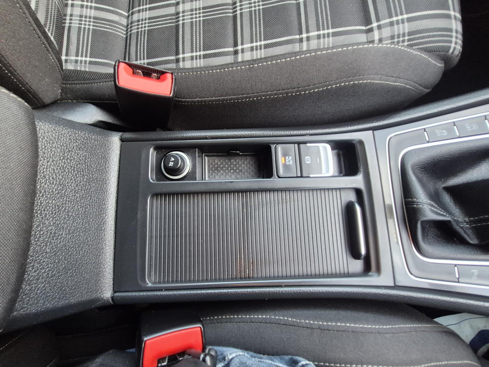 Volkswagen Golf 2.0 TDI BlueMotion Tech GTD Hatchback 5dr Diesel Manual Euro 6 (s/s) (184 ps)