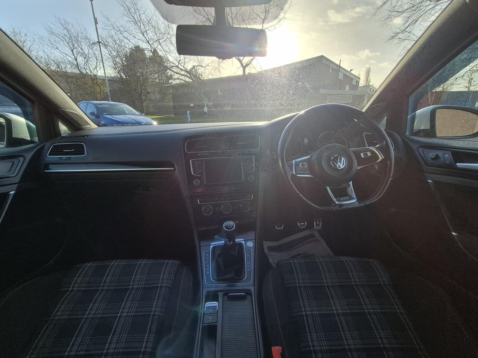 Volkswagen Golf 2.0 TDI BlueMotion Tech GTD Hatchback 5dr Diesel Manual Euro 6 (s/s) (184 ps)