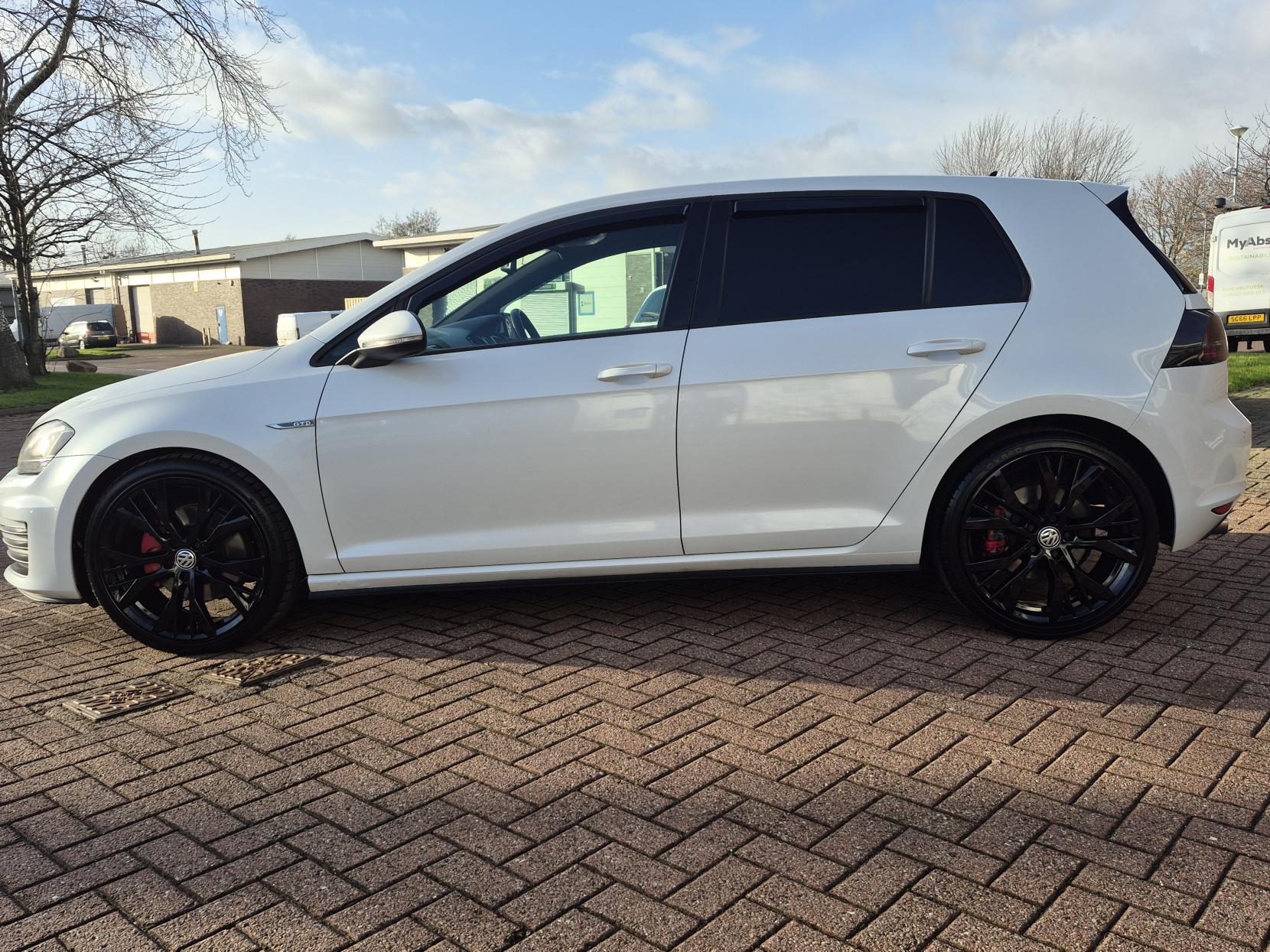 Volkswagen Golf 2.0 TDI BlueMotion Tech GTD Hatchback 5dr Diesel Manual Euro 6 (s/s) (184 ps)