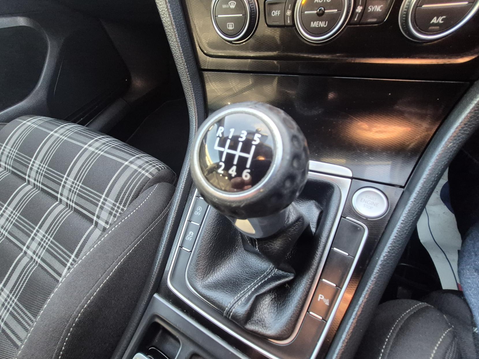 Volkswagen Golf 2.0 TDI BlueMotion Tech GTD Hatchback 5dr Diesel Manual Euro 6 (s/s) (184 ps)