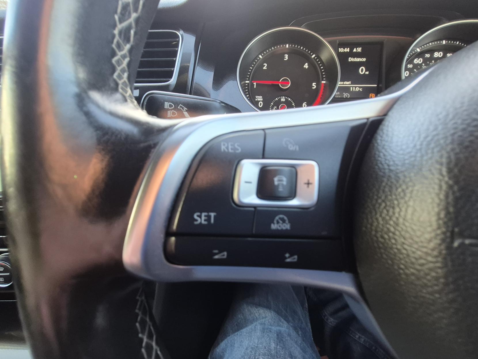 Volkswagen Golf 2.0 TDI BlueMotion Tech GTD Hatchback 5dr Diesel Manual Euro 6 (s/s) (184 ps)