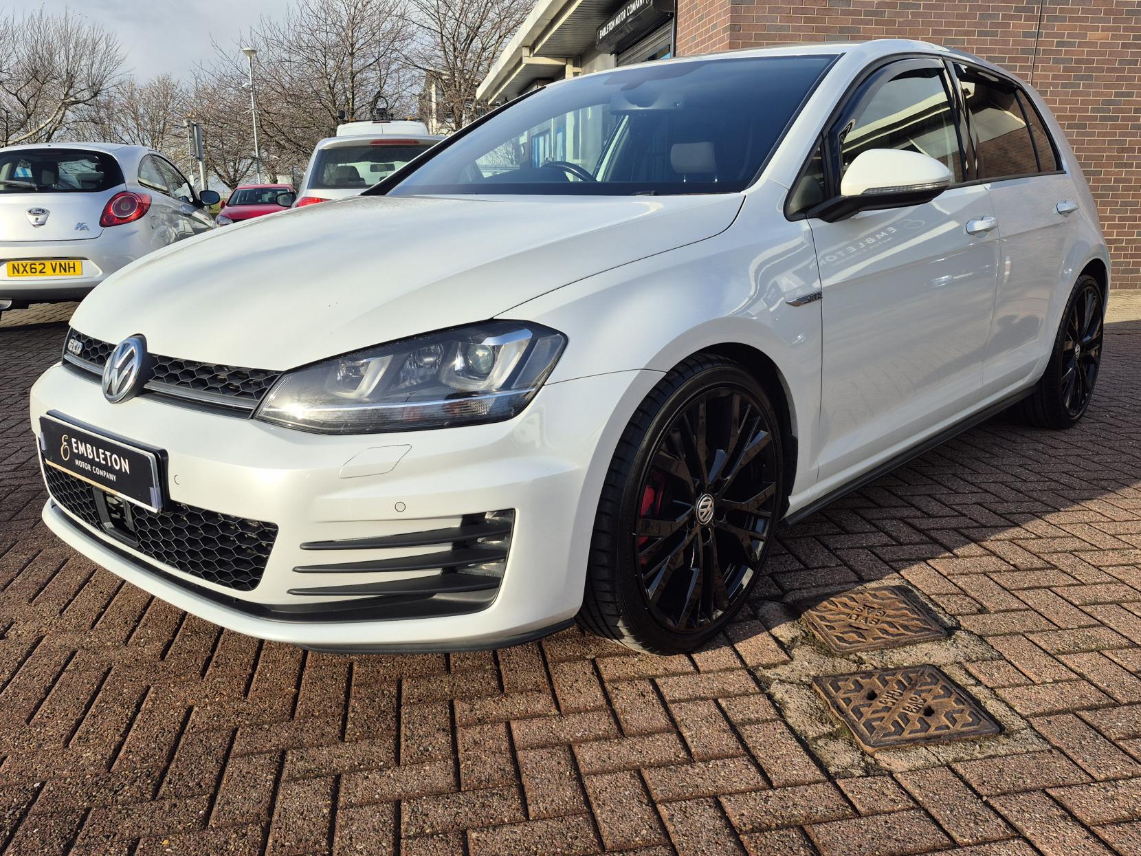 Volkswagen Golf 2.0 TDI BlueMotion Tech GTD Hatchback 5dr Diesel Manual Euro 6 (s/s) (184 ps)