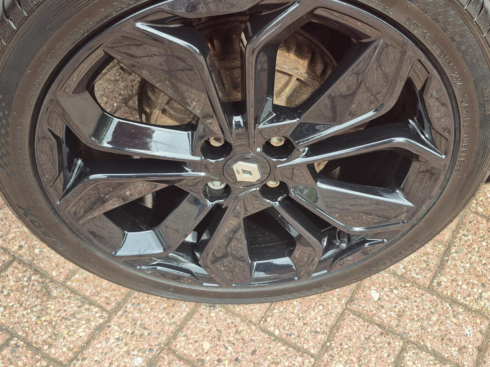 Renault Clio 0.9 TCe Iconic Hatchback 5dr Petrol Manual Euro 6 (s/s) (75 ps)