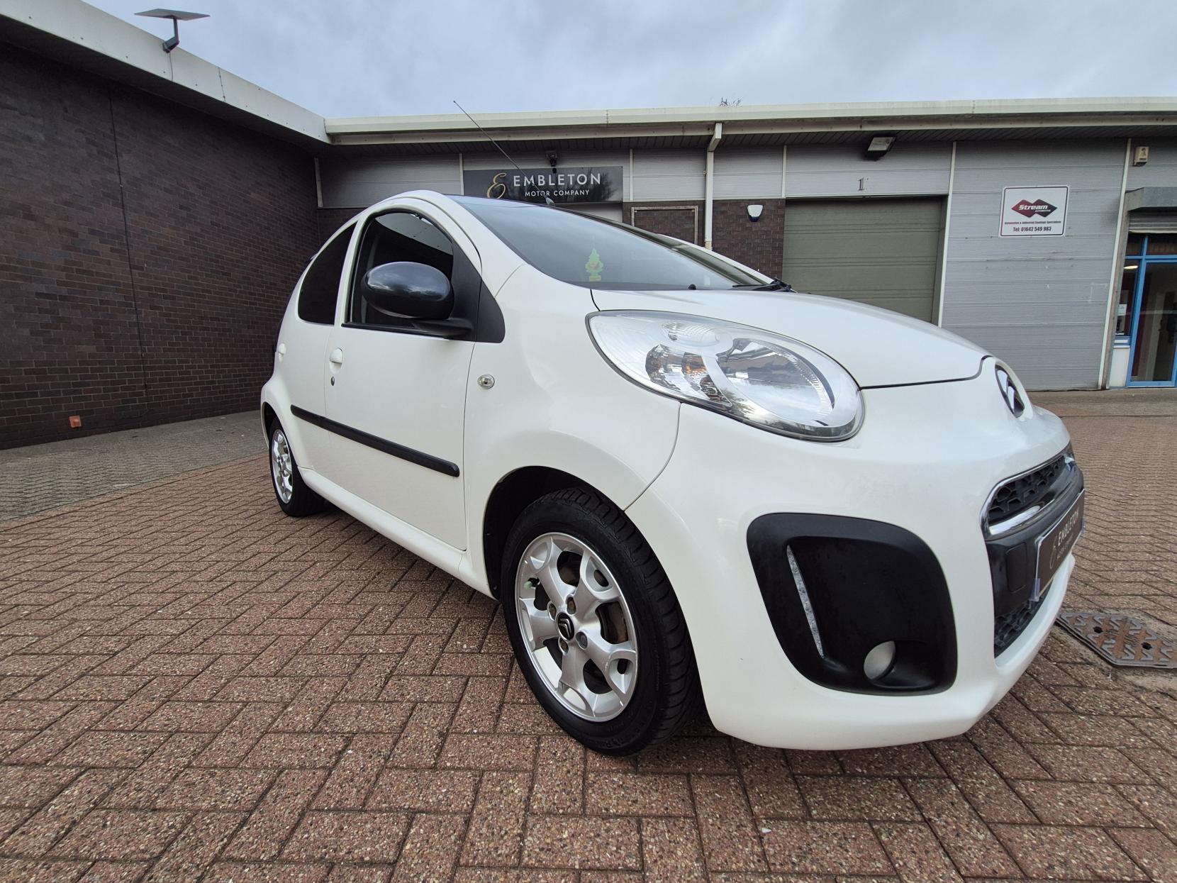 Citroen C1 1.0i Platinum Hatchback 5dr Petrol Manual Euro 5 (68 ps)