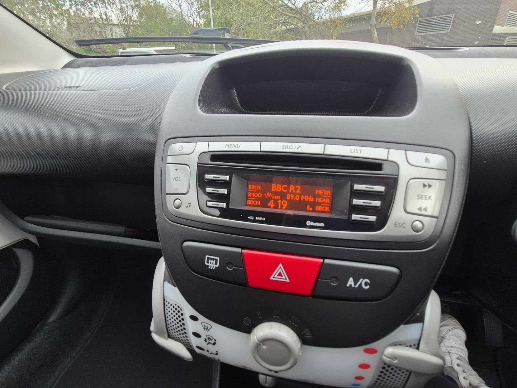 Citroen C1 1.0i Platinum Hatchback 5dr Petrol Manual Euro 5 (68 ps)