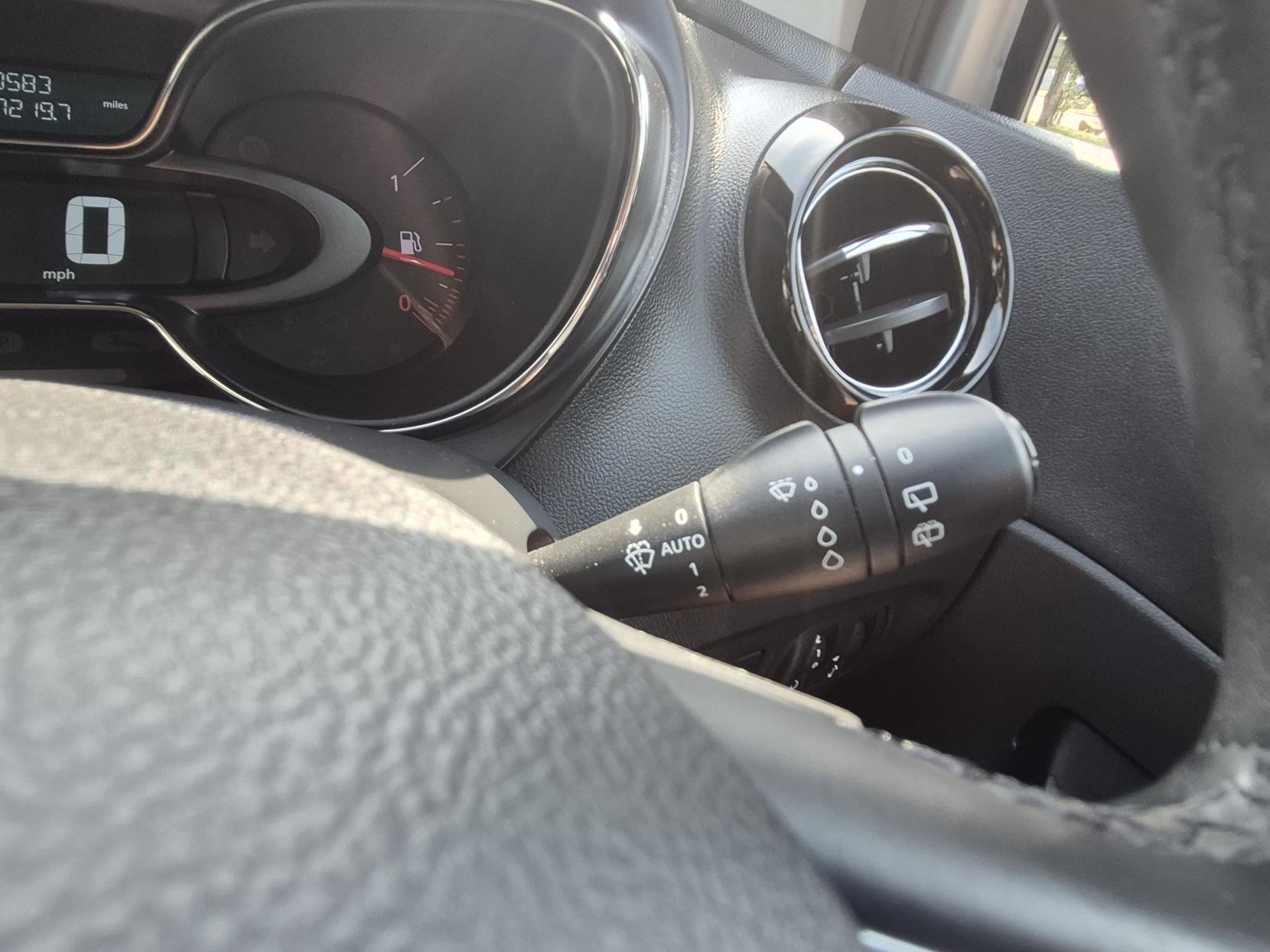 Renault Captur 1.5 dCi ENERGY Dynamique S Nav SUV 5dr Diesel Manual Euro 6 (s/s) (90 ps)