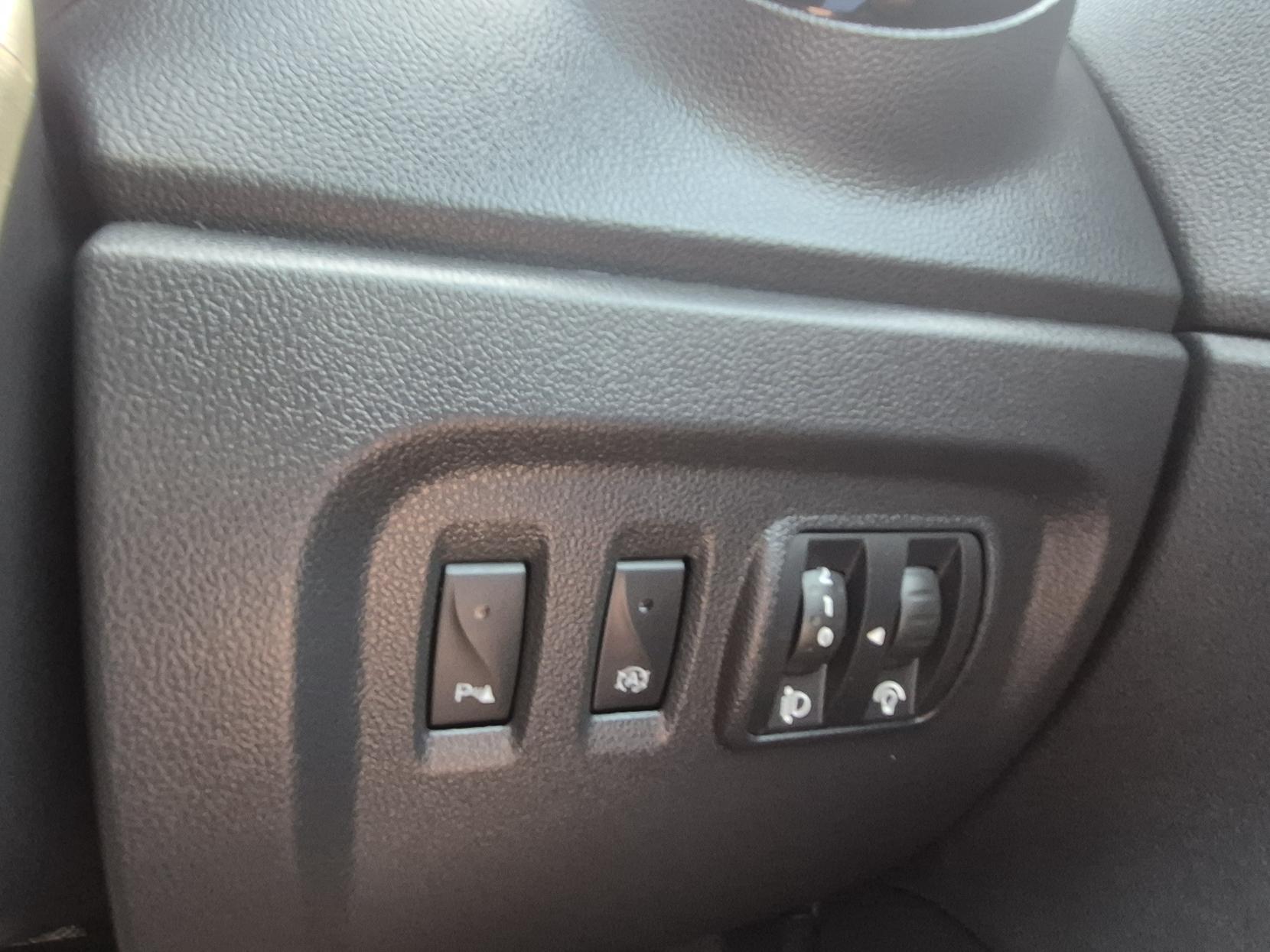 Renault Captur 1.5 dCi ENERGY Dynamique S Nav SUV 5dr Diesel Manual Euro 6 (s/s) (90 ps)