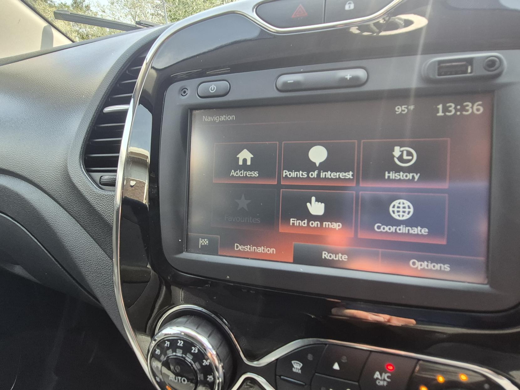 Renault Captur 1.5 dCi ENERGY Dynamique S Nav SUV 5dr Diesel Manual Euro 6 (s/s) (90 ps)