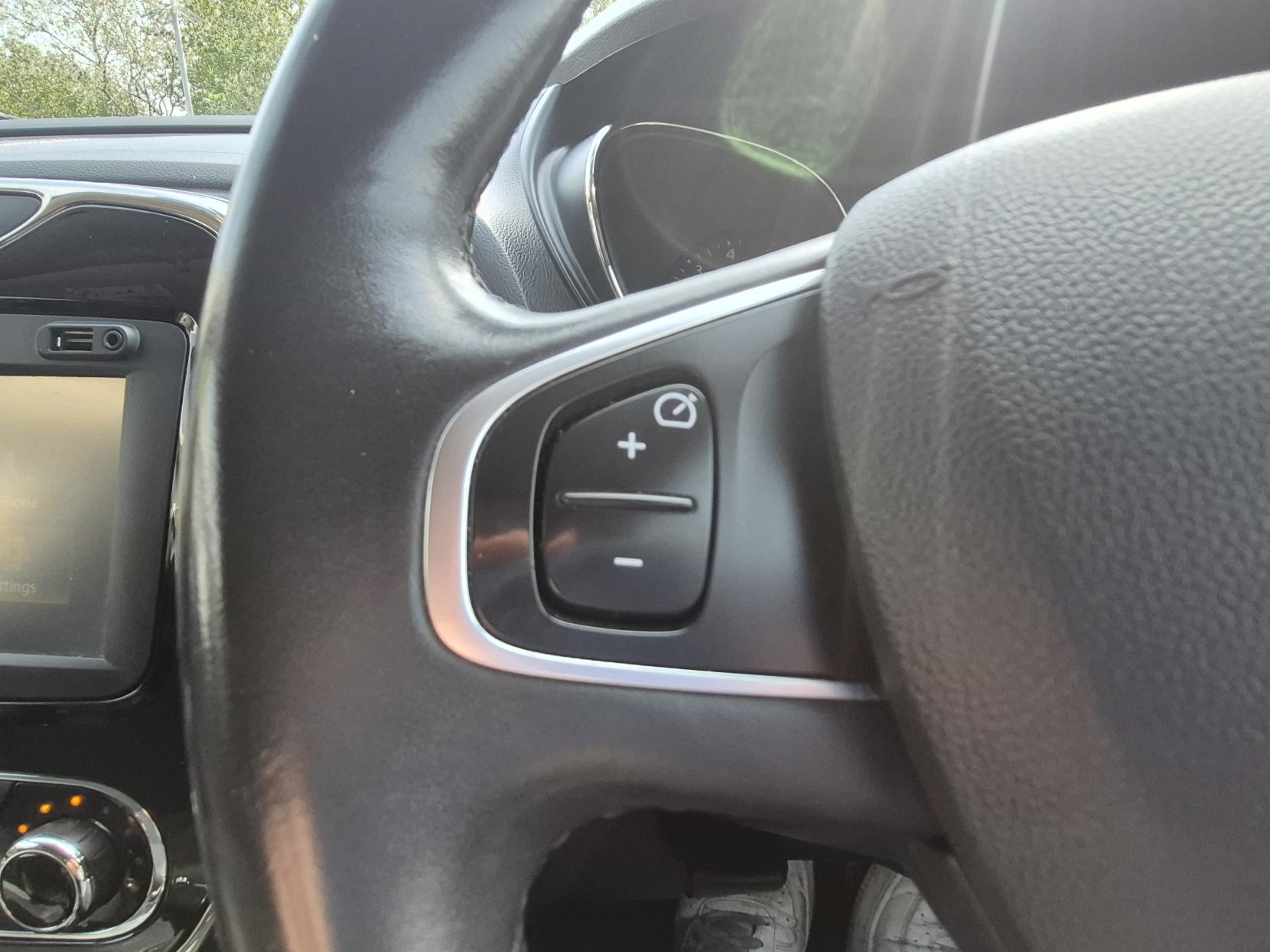 Renault Captur 1.5 dCi ENERGY Dynamique S Nav SUV 5dr Diesel Manual Euro 6 (s/s) (90 ps)