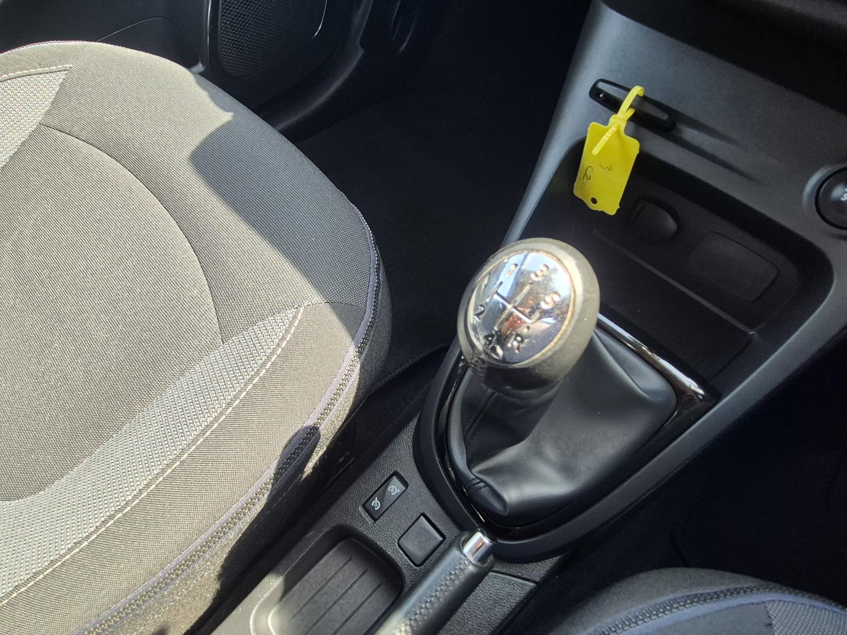 Renault Captur 1.5 dCi ENERGY Dynamique S Nav SUV 5dr Diesel Manual Euro 6 (s/s) (90 ps)
