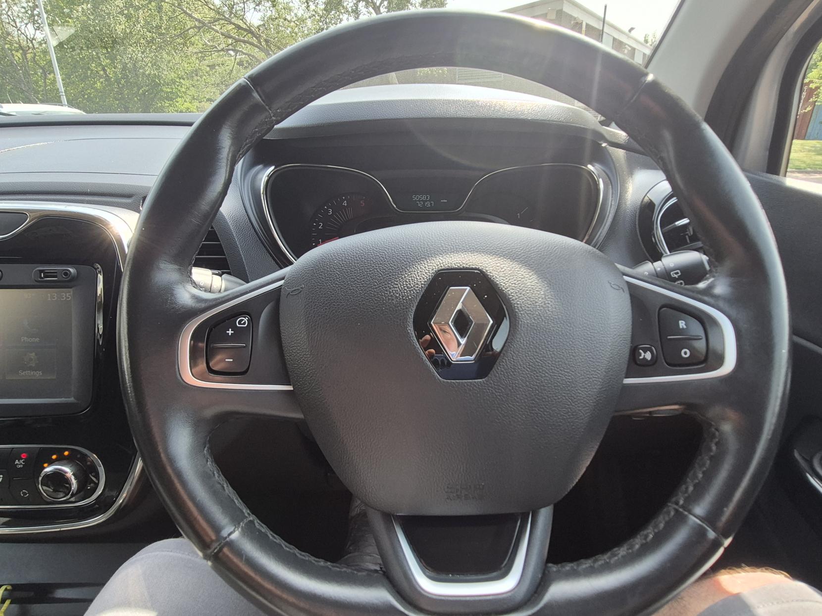 Renault Captur 1.5 dCi ENERGY Dynamique S Nav SUV 5dr Diesel Manual Euro 6 (s/s) (90 ps)