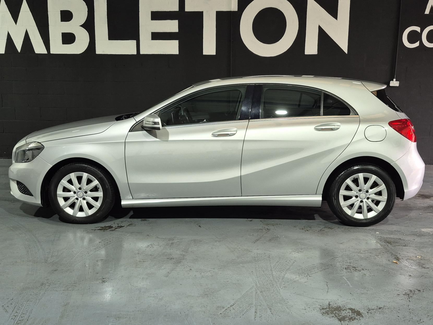 Mercedes-Benz A Class 1.5 A180 CDI SE Hatchback 5dr Diesel 7G-DCT Euro 5 (s/s) (109 ps)