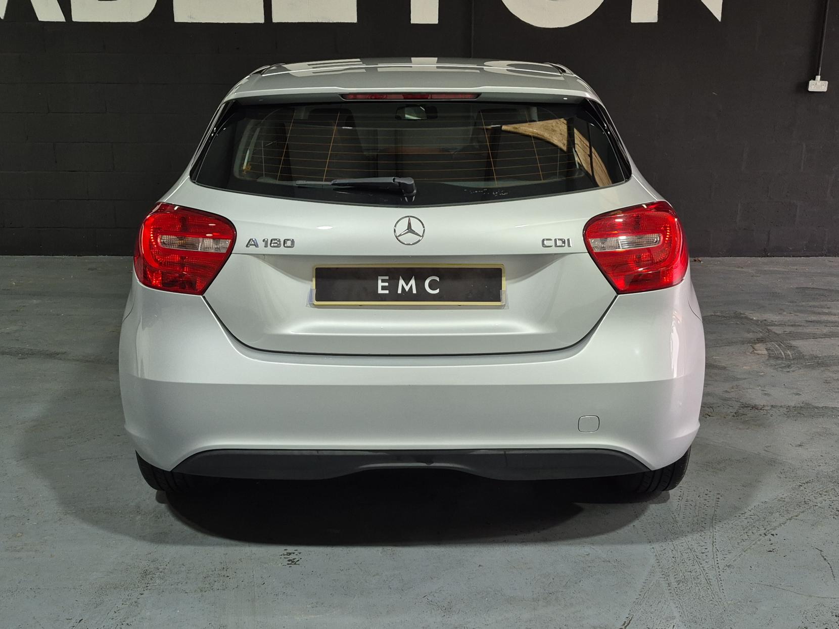 Mercedes-Benz A Class 1.5 A180 CDI SE Hatchback 5dr Diesel 7G-DCT Euro 5 (s/s) (109 ps)