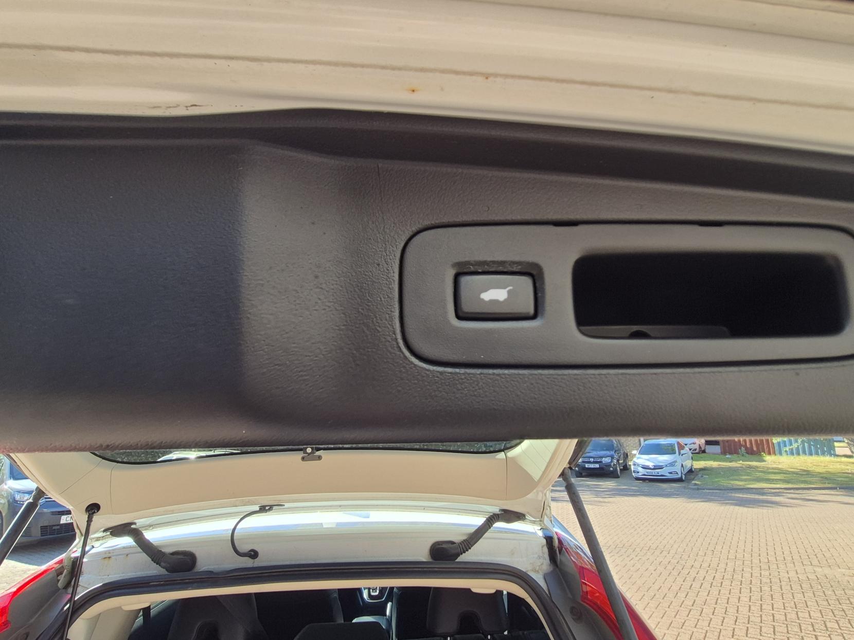 Honda CR-V 1.6 i-DTEC EX SUV 5dr Diesel Auto 4WD Euro 6 (160 ps)