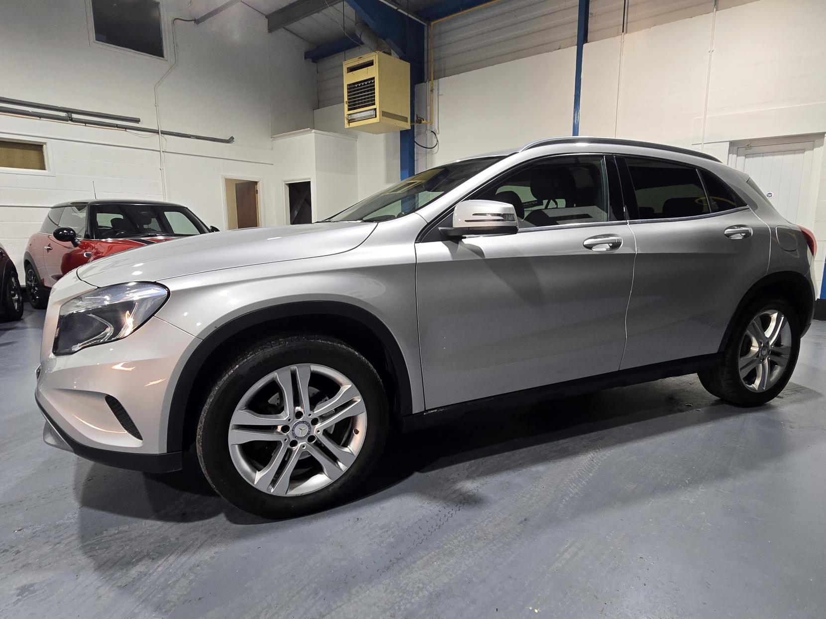 Mercedes-Benz GLA 2.1 GLA200d Sport SUV 5dr Diesel Manual Euro 6 (s/s) (136 ps)