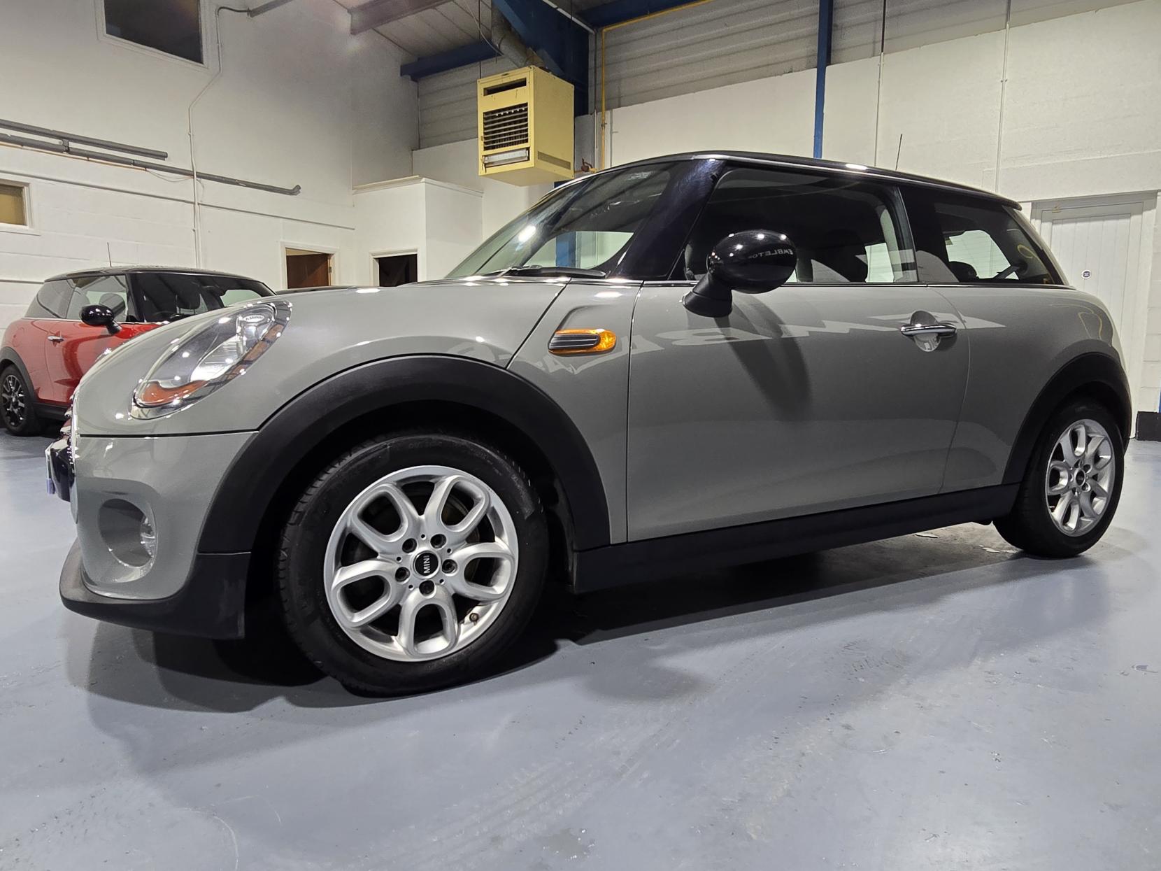 MINI Hatch 1.5 Cooper Hatchback 3dr Petrol Manual Euro 6 (s/s) (136 ps)