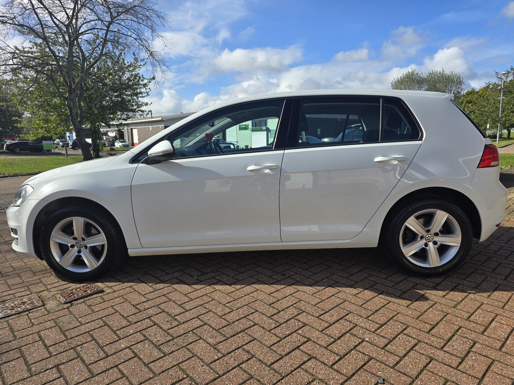 Volkswagen Golf 1.4 TSI BlueMotion Tech Match Edition Hatchback 5dr Petrol Manual Euro 6 (s/s) (125 ps)