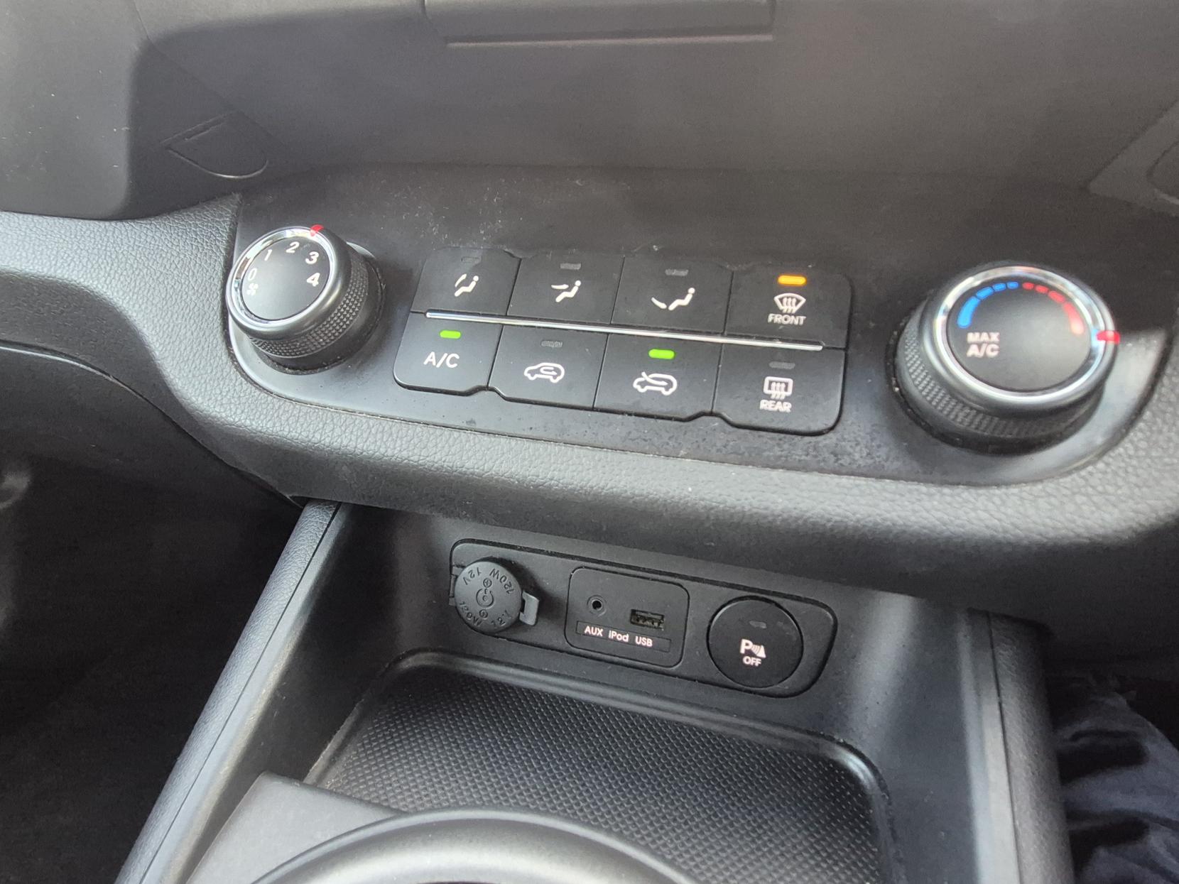 Kia Sportage 1.7 CRDi EcoDynamics 2 SUV 5dr Diesel Manual 2WD Euro 5 (s/s) (114 bhp)