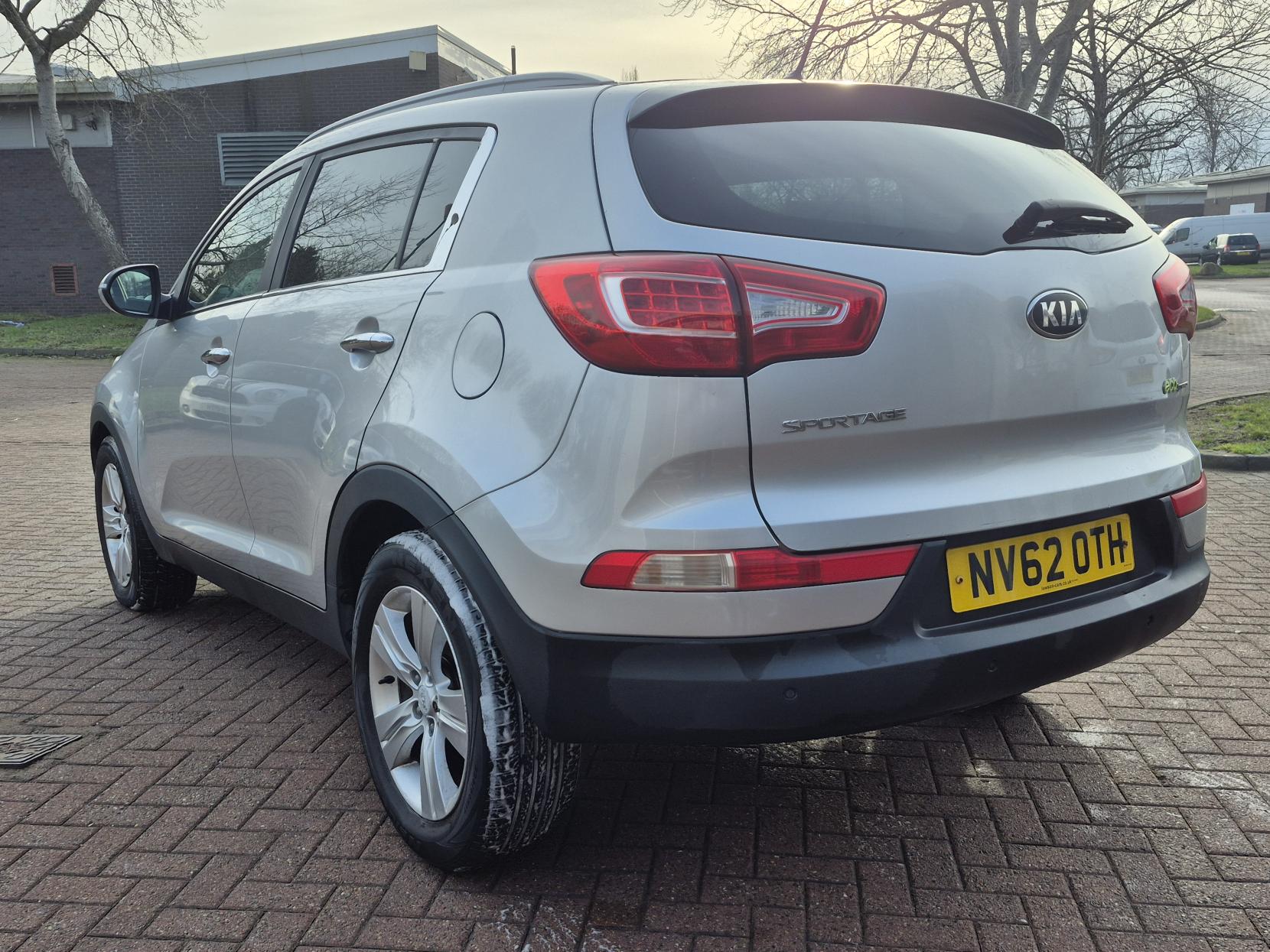 Kia Sportage 1.7 CRDi EcoDynamics 2 SUV 5dr Diesel Manual 2WD Euro 5 (s/s) (114 bhp)