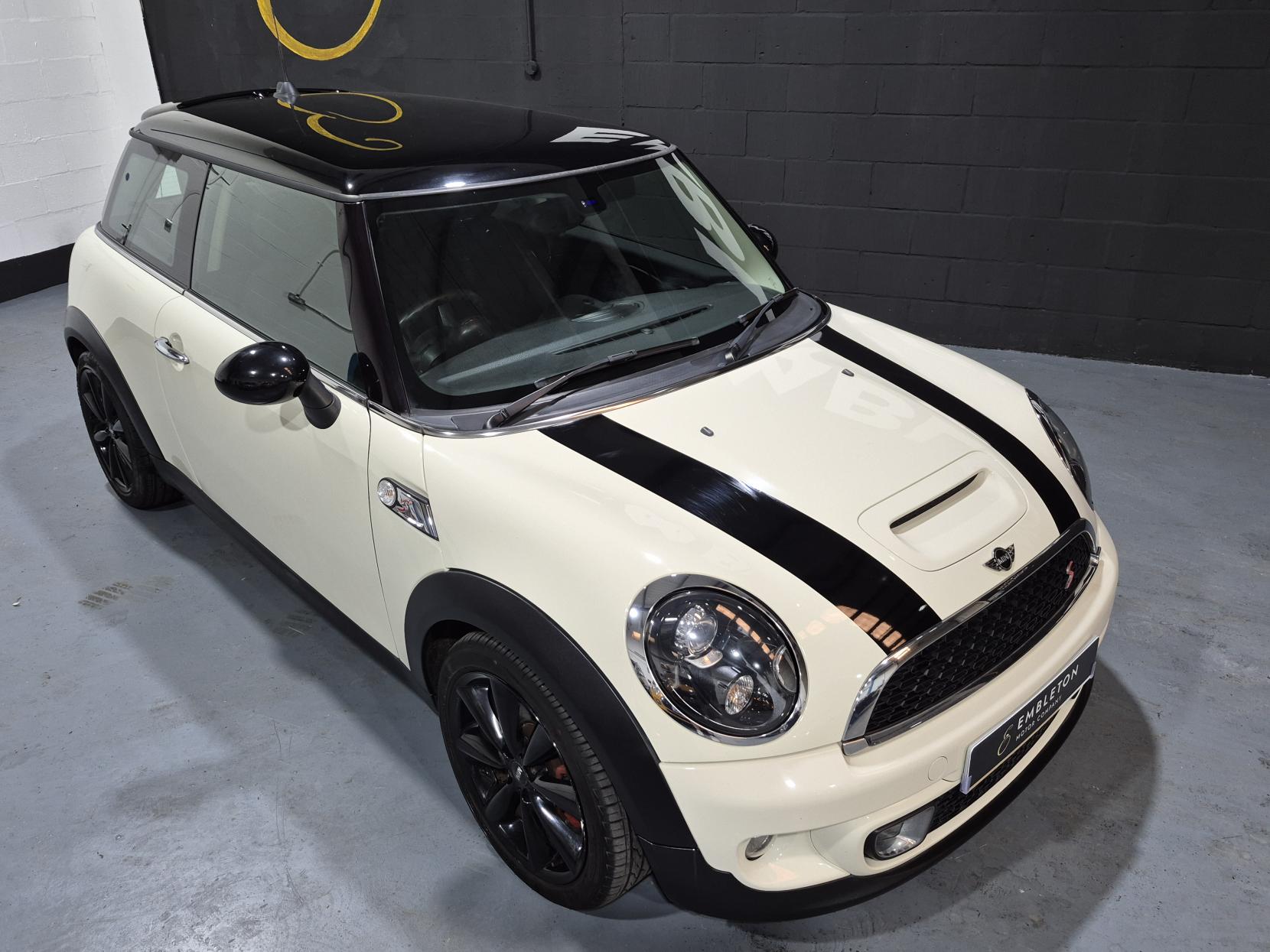 MINI Hatch 1.6 Cooper S Hatchback 3dr Petrol Manual Euro 5 (s/s) (184 ps)