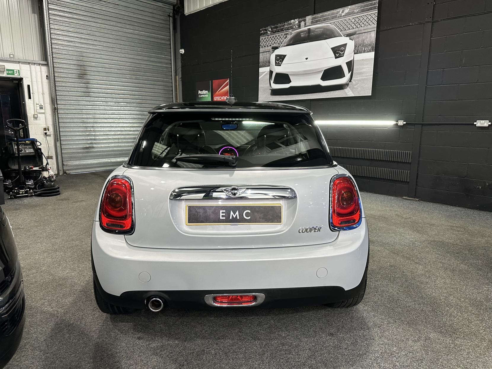 MINI Hatch 1.5 Cooper Hatchback 3dr Petrol Manual Euro 6 (s/s) (136 ps)