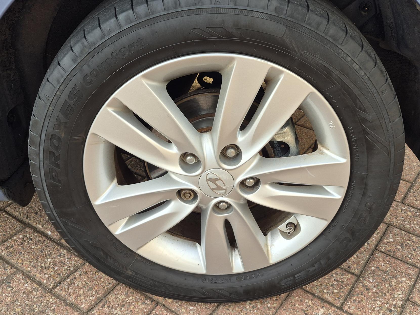 Hyundai ix20 1.4 Active Hatchback 5dr Petrol Manual Euro 5 (90 bhp)